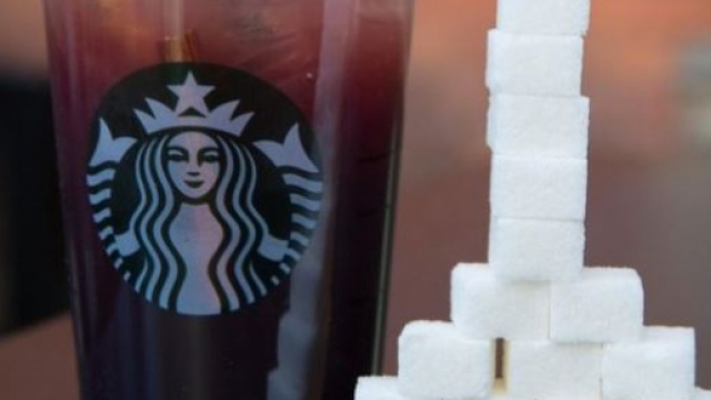 Hot Mulled Fruit con 25 cucchiaini di zucchero