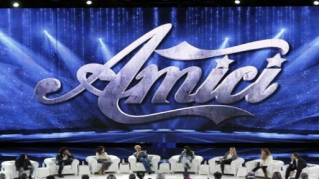 Amici di Maria De Filippi 2016