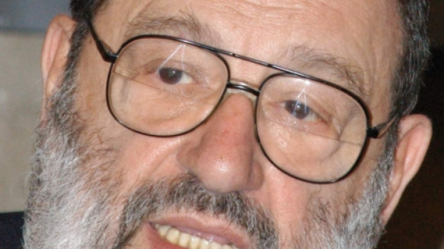 In foto il grande semiologo Umberto Eco