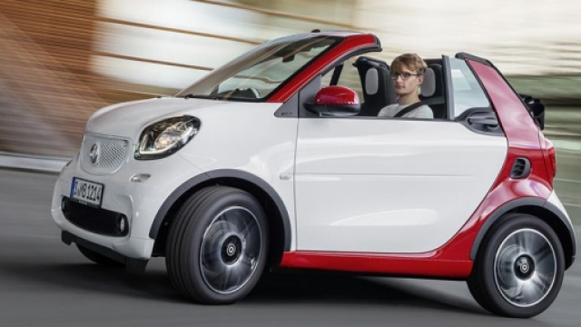 La nuova Smart ForTwo Cabrio 2016