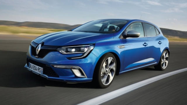 Nuova Renault M&eacute;gane blu elettrico