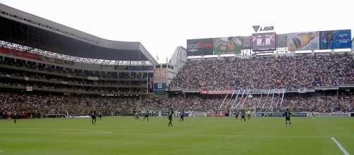 Liga es local en el estadio Casa Blanca