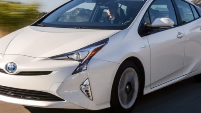 Arriva la nuova Toyota Prius 2016