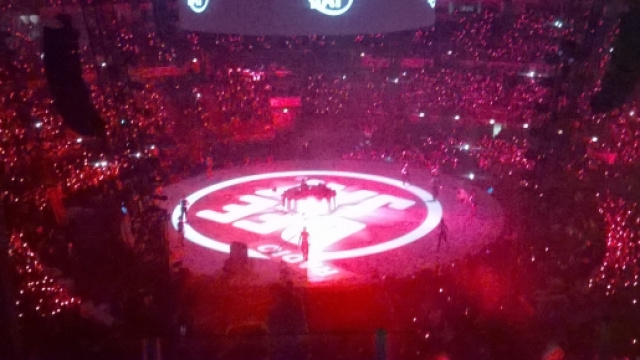 Il Palalottomatica illuminato da migliaia di luci