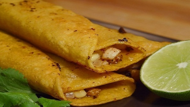 Crepes al prosciutto e formaggio: ricetta facile