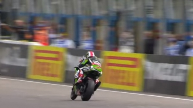 Superbike 2016, Phillip Island: Rea concede il bis