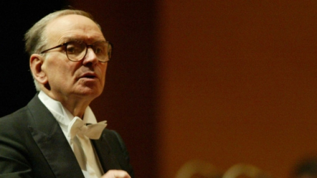 Ennio Morricone durante un concerto