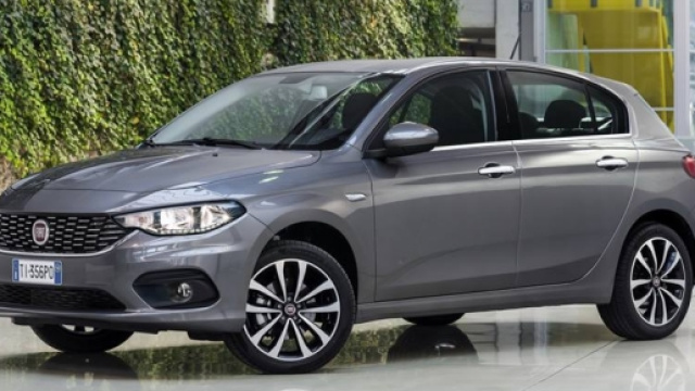 Fiat Tipo Hatchback la vedremo tra un mese