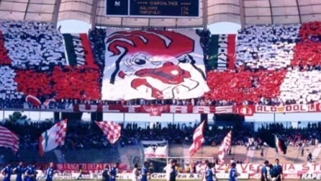 Bari-Crotone, anticipo 25a di Serie B