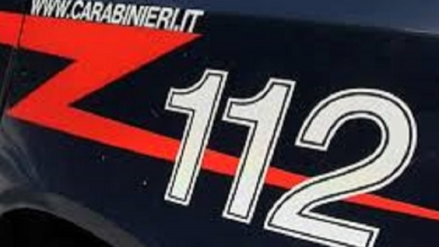 Frate perde la vita precipitando da un rupe