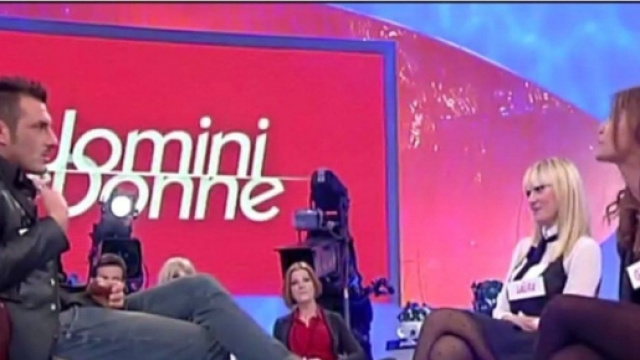 Sossio, Laura e Giuliana a Uomini e Donne