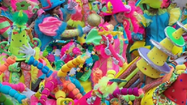 Frasi di auguri Carnevale 2016 e singificato