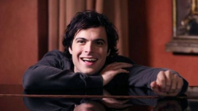 Baciato dal sole replica 1 marzo