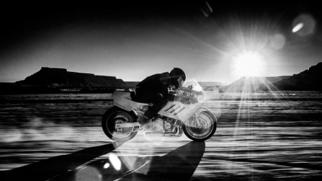 Suzuki GSX-R 750 Major Tom by ICON 1000