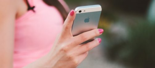 Cambian a su beb&eacute; por un Iphone