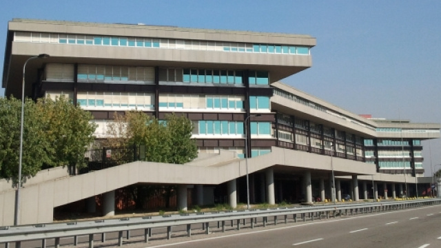Lo storico stabilimento Alfa Romeo di Arese.