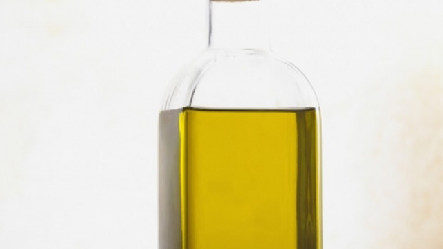 L'Ue d&agrave; il via libera all'olio tunisino