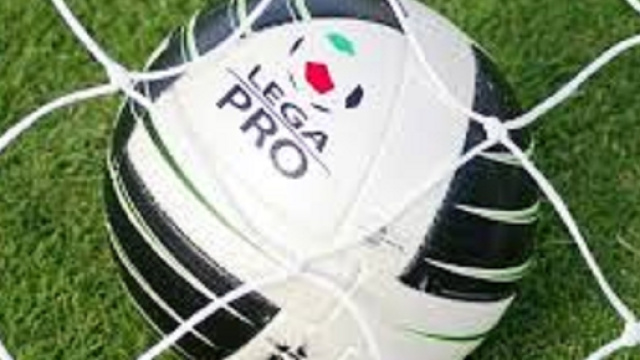 Benevento-Casertana, derby campano per il primato