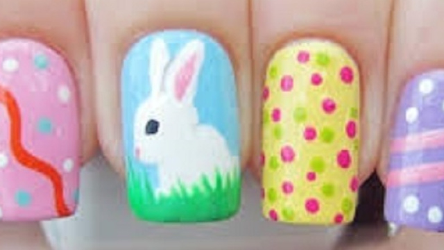 Nail art per Pasqua originale e colorata.