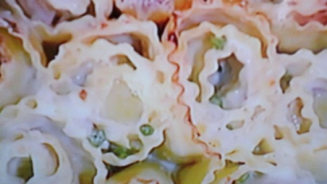 Rose di lasagne ricce di Natalia Cattelani