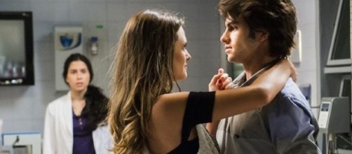 Cassandra deixa irm&atilde; doente de tristeza