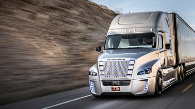 Camion a guida autonoma sperimentati in Europa