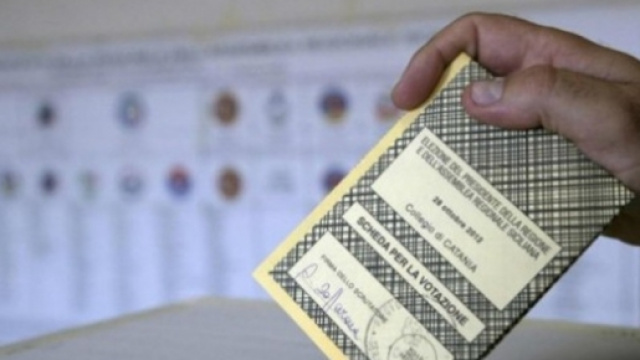 Seggio elettorale, il voto &egrave; un diritto