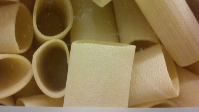 Ricetta dei paccheri con pesce spada e friggitelli