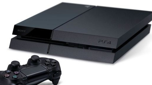 MediaWorld ed Unieuro: offerte console Pasqua 2016