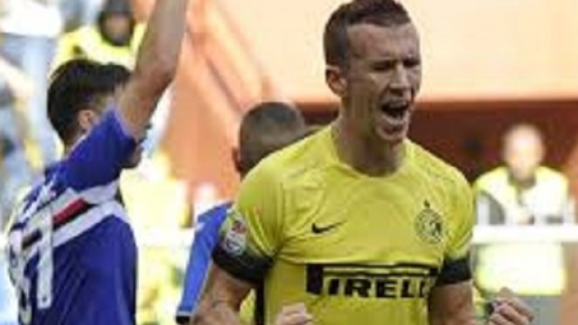 Ivan Perisic, esultanza dopo un goal.