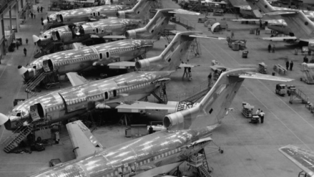 Boeing 727 in costruzione nel centro in USA