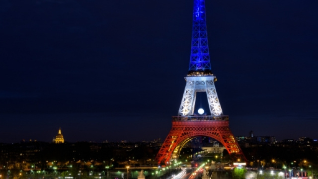 Esplosione a parigi, ma non &egrave; un attentato