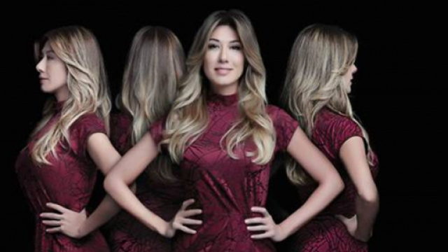 Virginia Raffaele in "Performance"