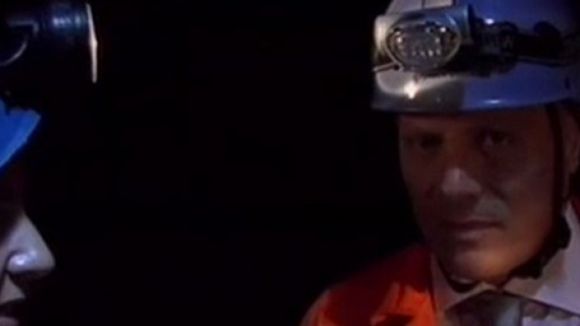 Pietro Mangiafico intervistato all'interno della Grotta del Ventaglio