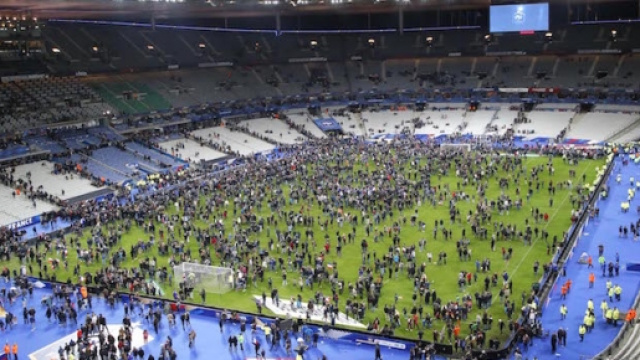 Parigi, lo Stade de France dopo l'attentato di novembre