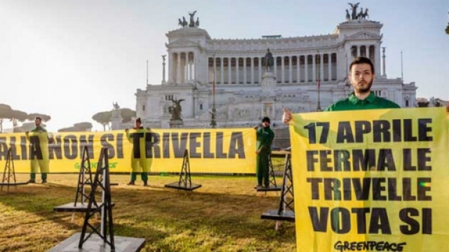 Greenpeace chiede di votare "s&igrave;"