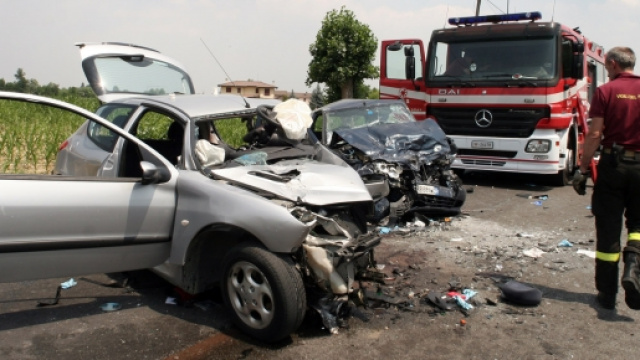 Incidente stradale in Francia: 12 morti