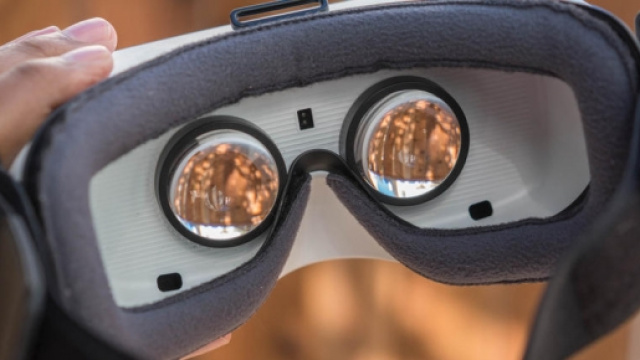 Un esempio di dispositivi in VR