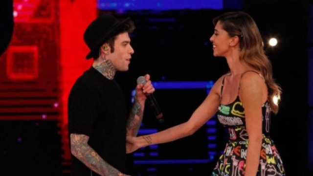 Fedez smentisce duramente voci su un flirt con Belen