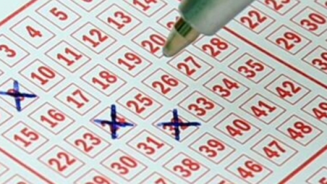 Estrazione Lotto e SuperEnalotto 26 marzo 2016