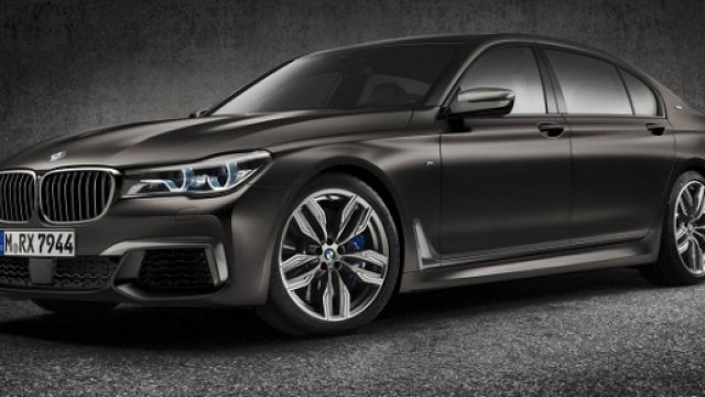 BMW M760Li xDrive, A Ginevra l'esordio ufficiale