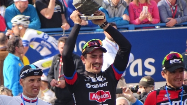 Il podio della Parigi-Roubaix 2015: chi ci salir&agrave; quest'anno?