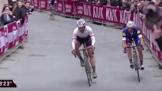 Cancellara e Stybar all'ultima curva