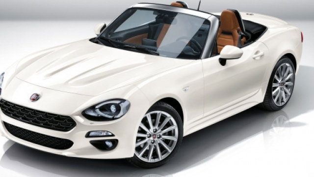 Nuova Fiat 124 Spider versione 2016