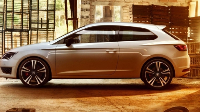 Nuova Seat Leon 290 per il mercato italiano