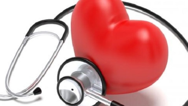 Colesterolo alto e ipertensione: come combatterli