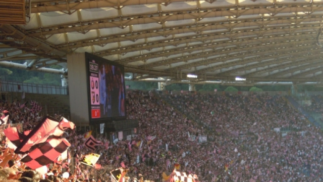 La tifoseria del Palermo difende Iachini.
