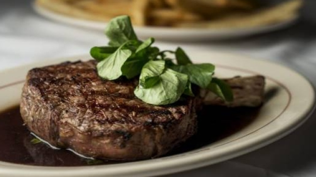 Manger de la viande qui nous rend humain