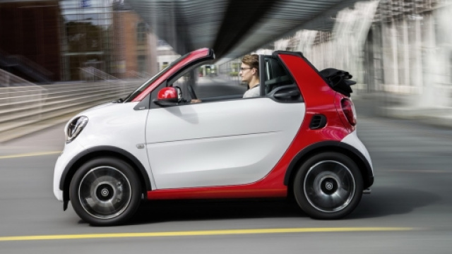 La nuova Smart ForTwo Cabrio 2016