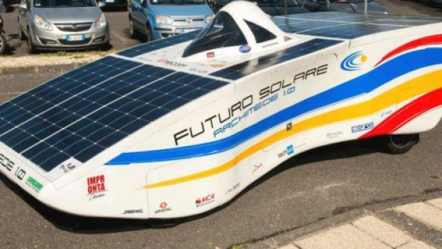 Archimede, auto italiana a energia solare